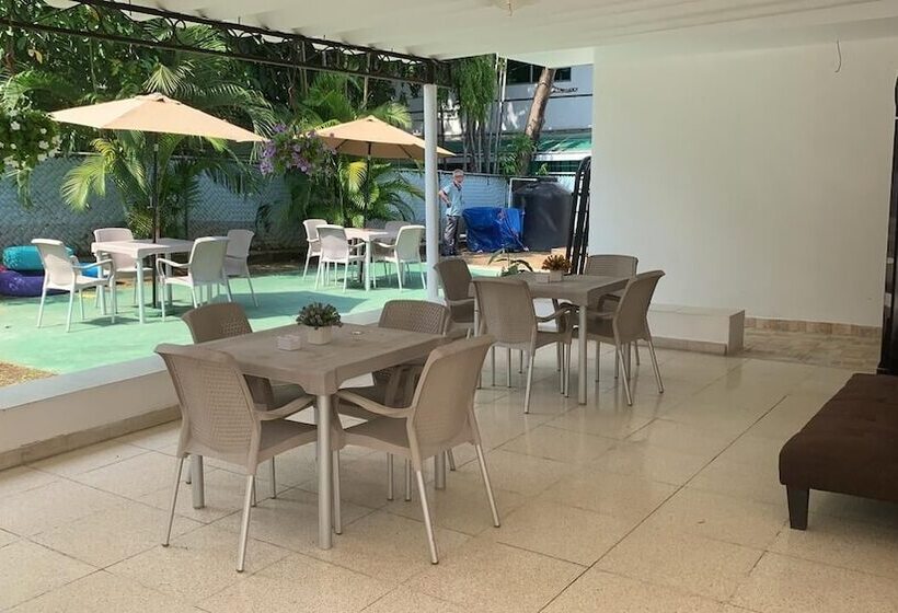 호스텔 Hostal Familiar Carmencita