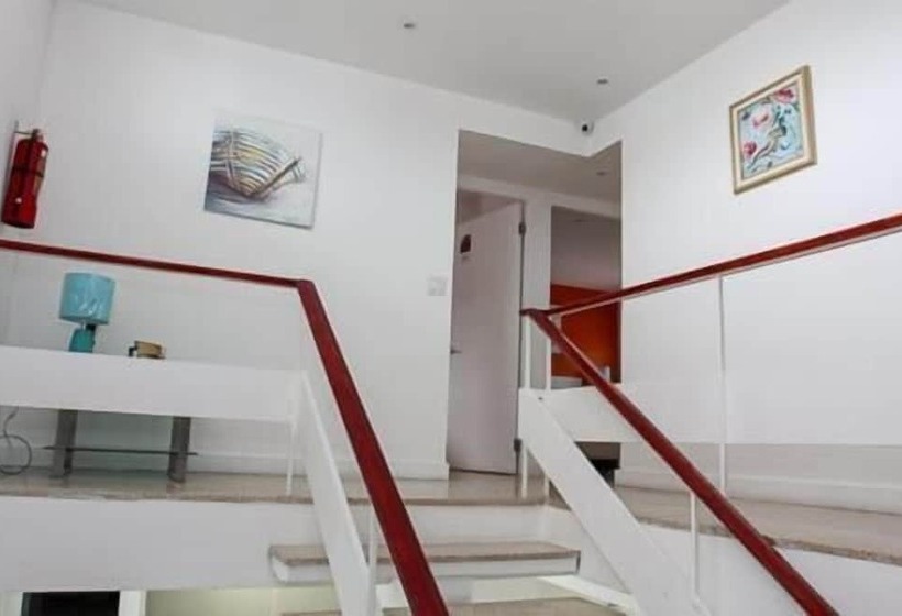 호스텔 Hostal Familiar Carmencita