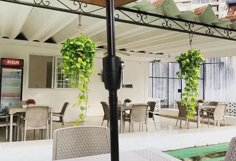 호스텔 Hostal Familiar Carmencita