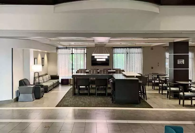 فندق Comfort Inn & Suites Columbus North