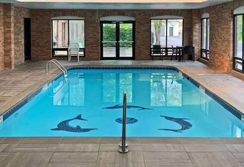 فندق Comfort Inn & Suites Columbus North