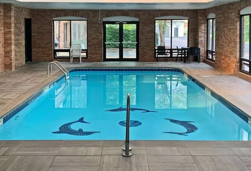 فندق Comfort Inn & Suites Columbus North