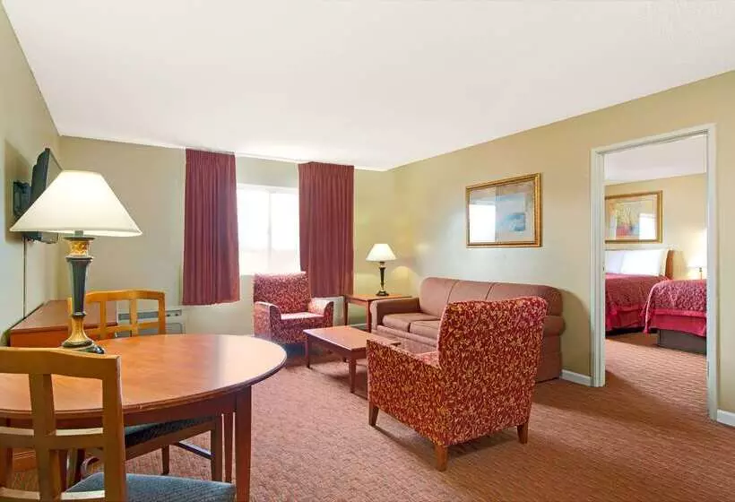 هتل Days Inn By Wyndham St. Louis/westport Mo