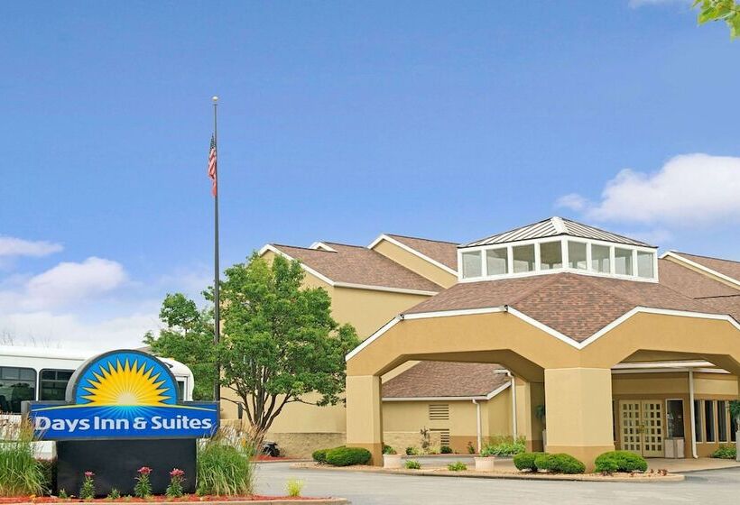 בית מלון כפרי Days Inn By Wyndham St. Louis/westport Mo