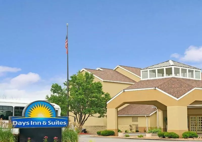 هتل Days Inn By Wyndham St. Louis/westport Mo