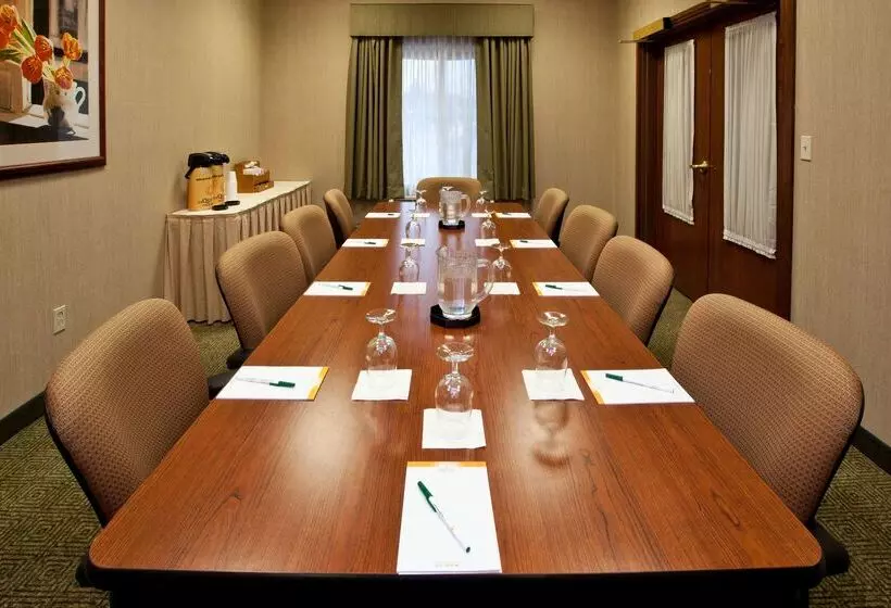 Отель La Quinta By Wyndham Bannockburn Deerfield