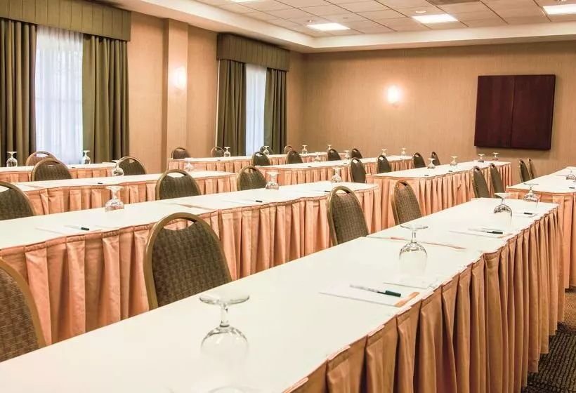 Отель La Quinta By Wyndham Bannockburn Deerfield