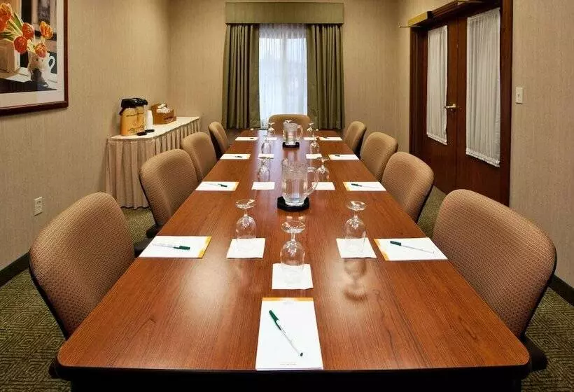 Отель La Quinta By Wyndham Bannockburn Deerfield