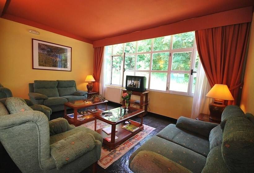 Hotel Rural Vega Del Sella