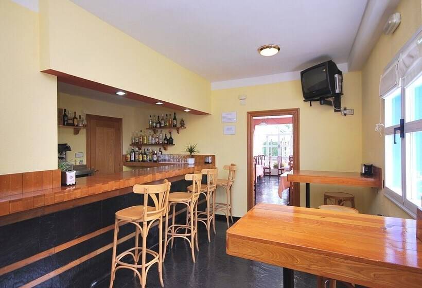 Hotel Rural Vega Del Sella