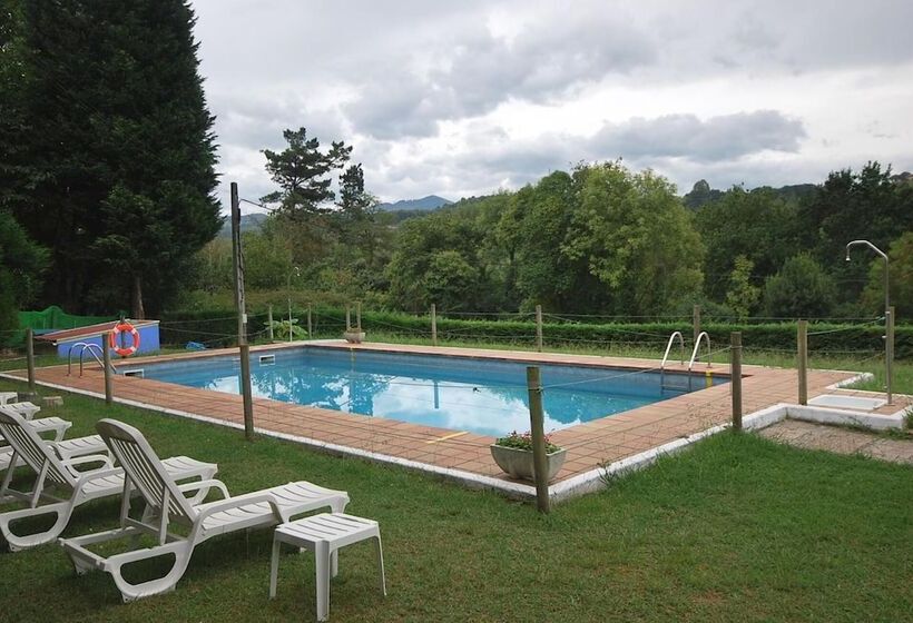 Hotel Rural Vega Del Sella