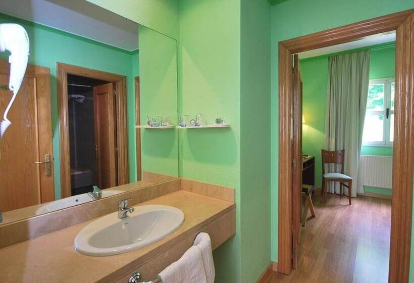 Hotel Rural Vega Del Sella