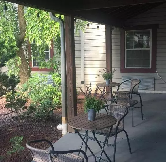 בית מלון כפרי The Country Inn Of Lancaster