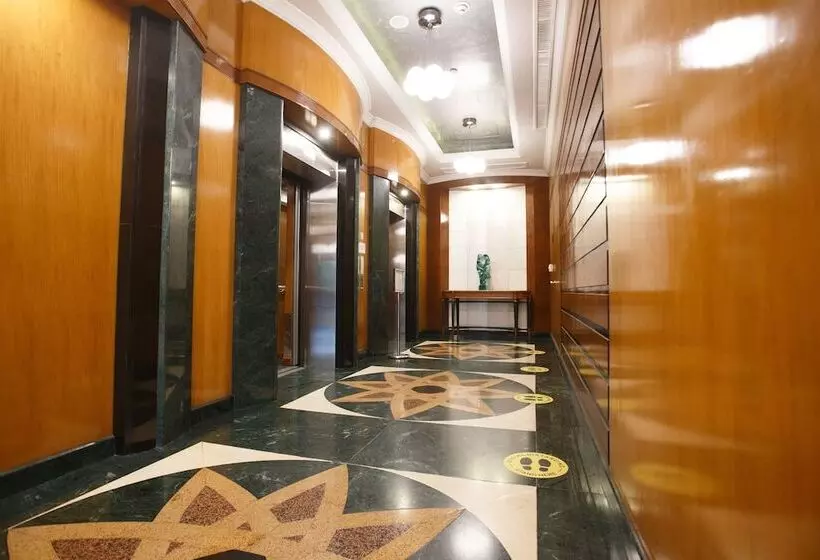 ホテル The Linden Suites