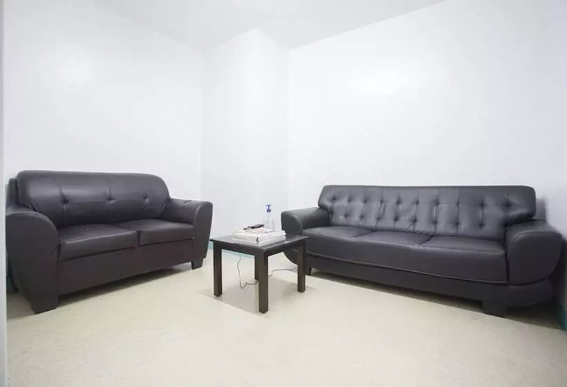 ホテル The Linden Suites