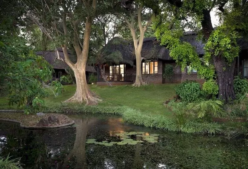 هتل Anantara Stanley & Livingstone Victoria Falls