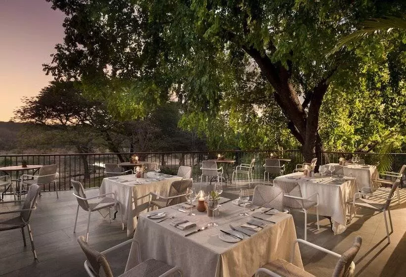 هتل Anantara Stanley & Livingstone Victoria Falls