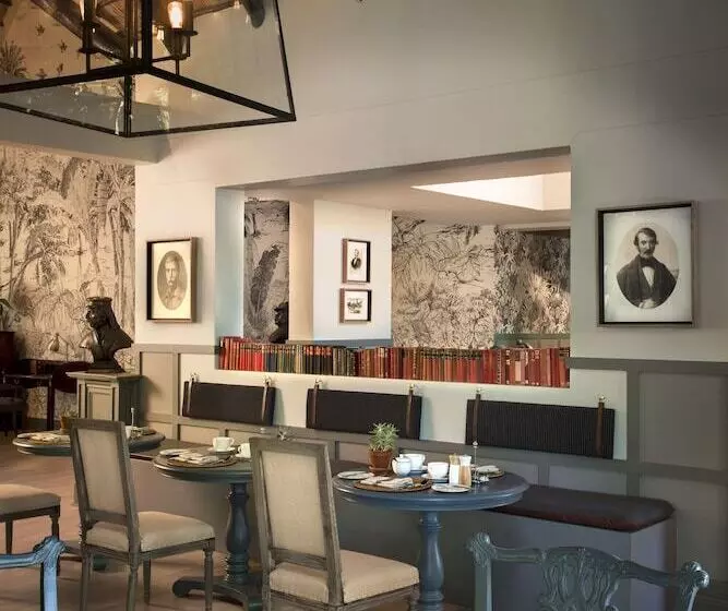 هتل Anantara Stanley & Livingstone Victoria Falls