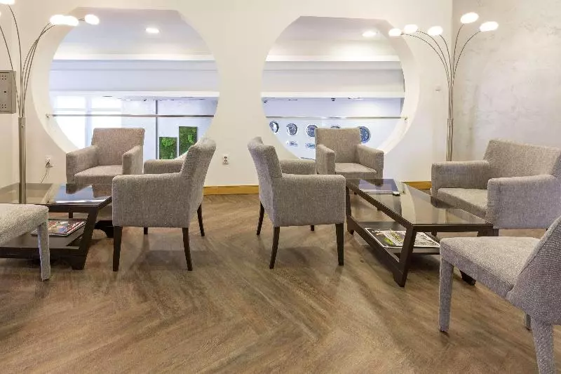 هتل Putnik Inn Belgrade