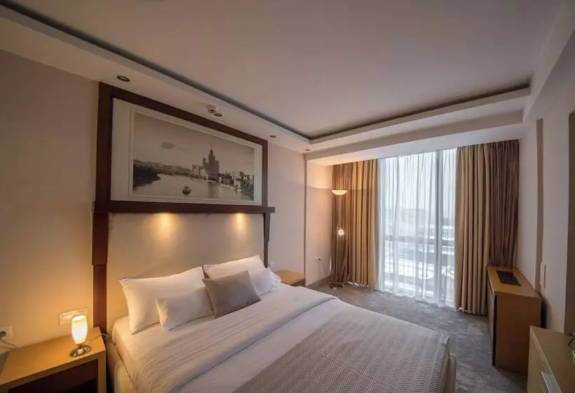 هتل Putnik Inn Belgrade