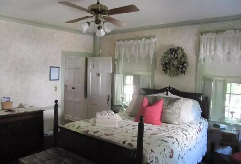 酒店 William's Grant Inn Bed And Breakfast