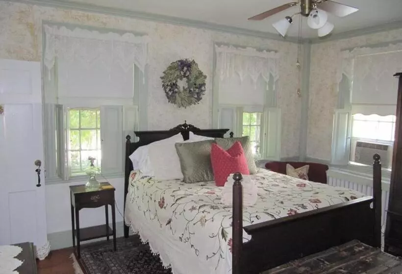 酒店 William's Grant Inn Bed And Breakfast