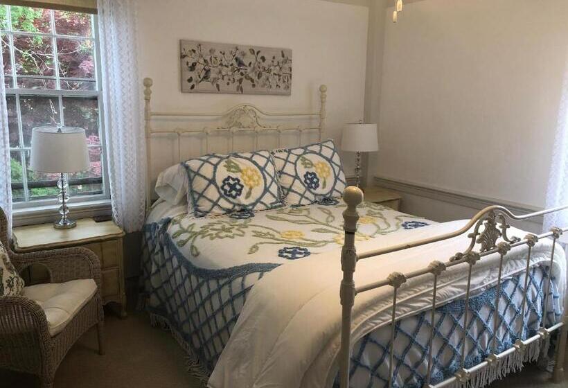 בית מלון כפרי William's Grant Inn Bed And Breakfast