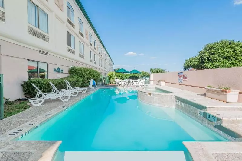 Szálloda Wingate By Wyndham Dfw / North Irving