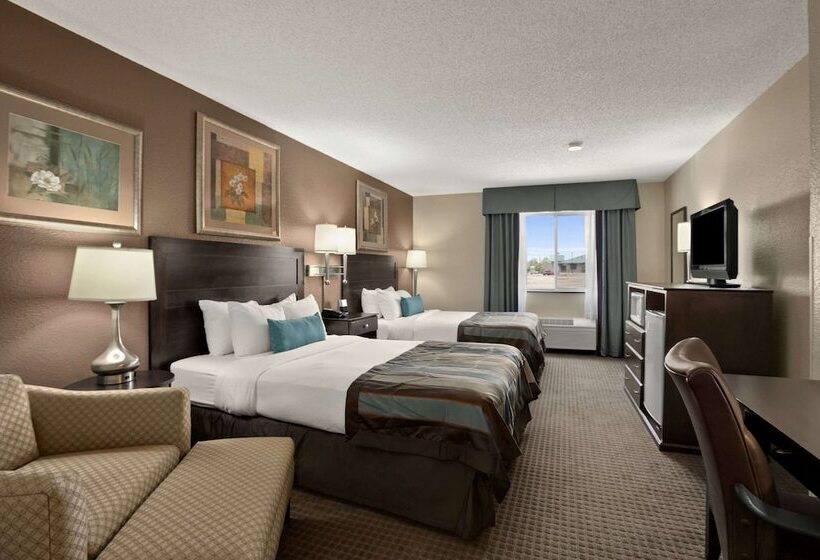 هتل Wingate By Wyndham Pueblo