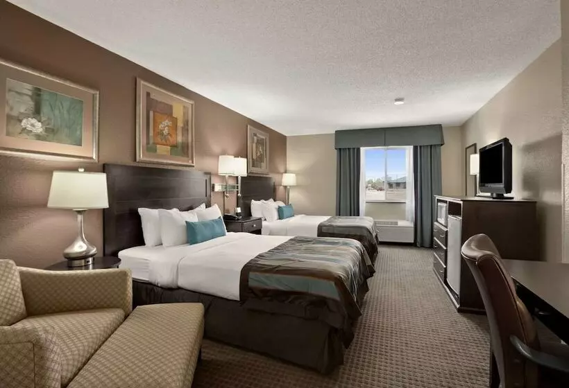 Отель Wingate By Wyndham Pueblo