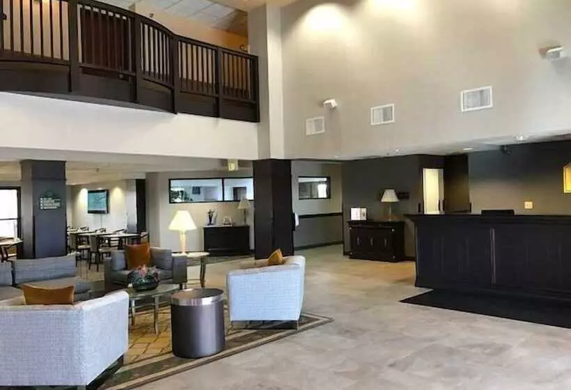 Отель Wingate By Wyndham Pueblo