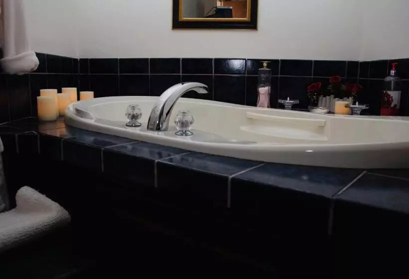 호텔 Woodstock Inn Bed & Breakfast