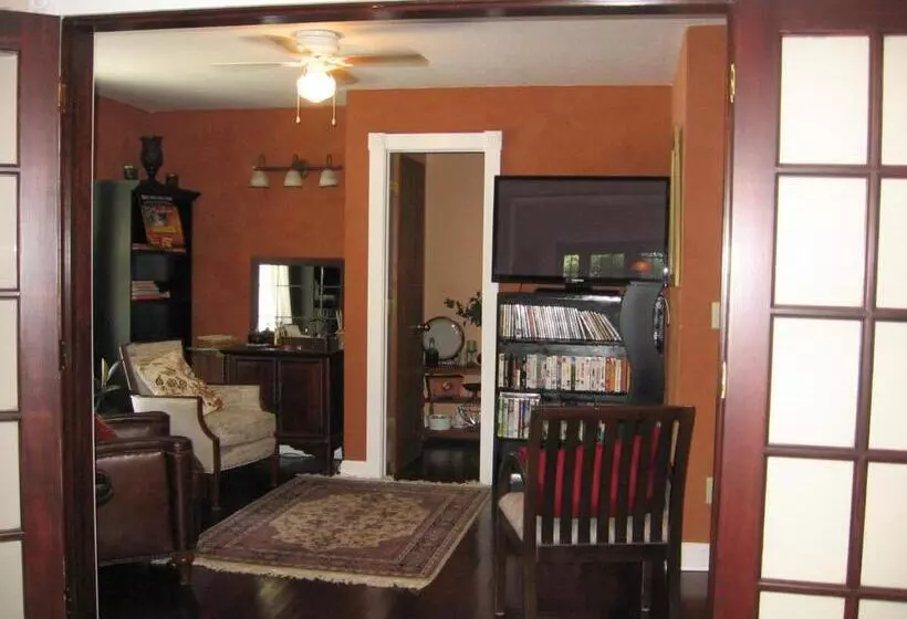 호텔 Woodstock Inn Bed & Breakfast