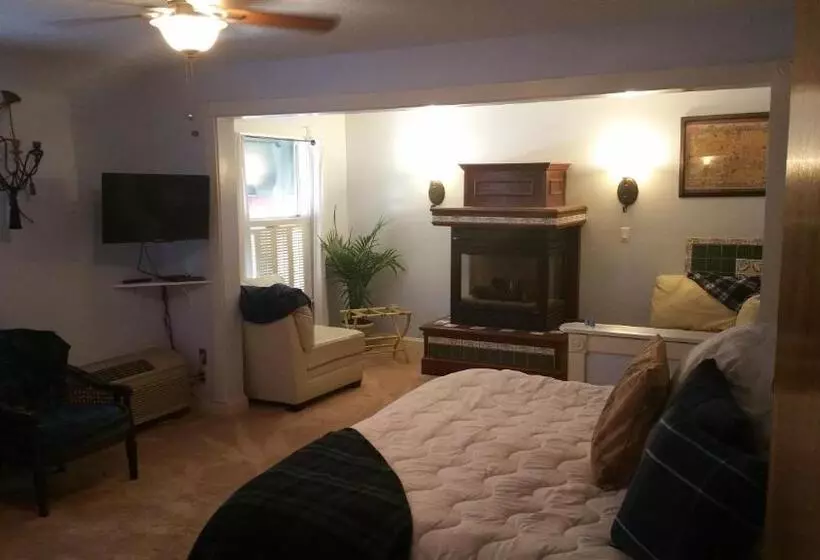 호텔 Woodstock Inn Bed & Breakfast