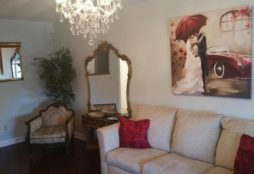 호텔 Woodstock Inn Bed & Breakfast