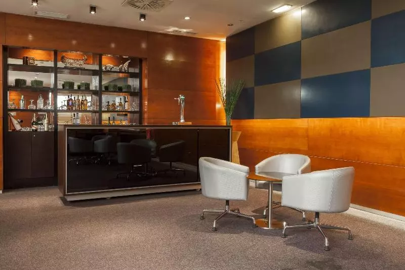 Ac Hotel León San Antonio By Marriott