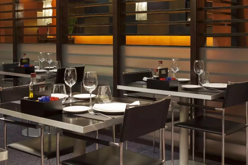 Ac Hotel León San Antonio By Marriott