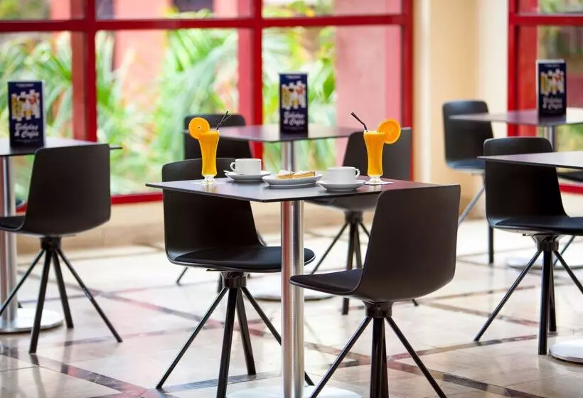 هتل Best Jacaranda