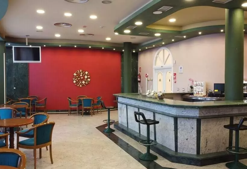 ホテル Madrid Parla