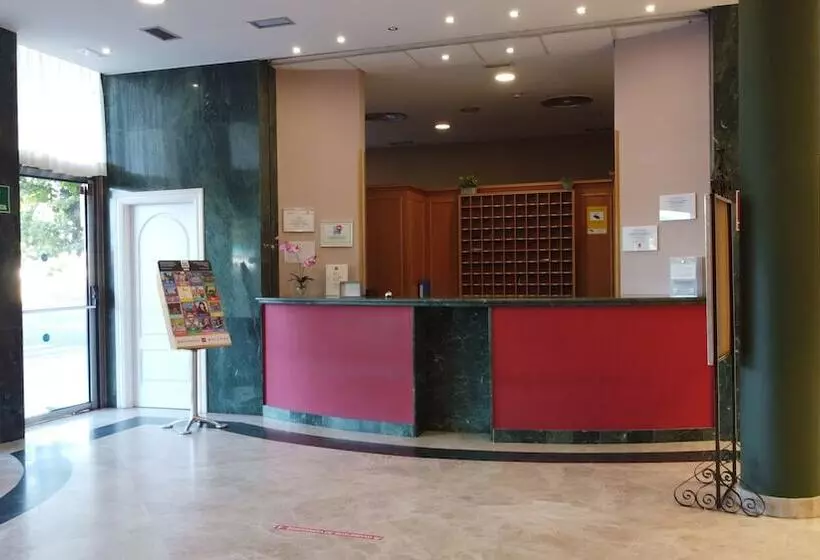 ホテル Madrid Parla