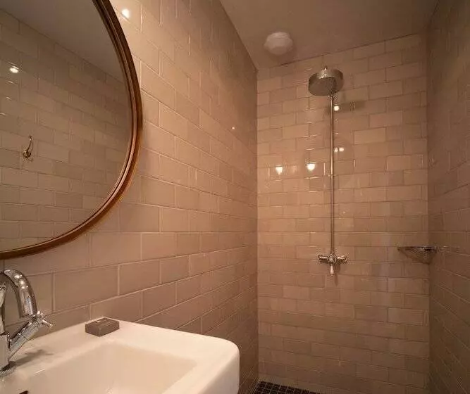 Отель Eleven Didsbury Park