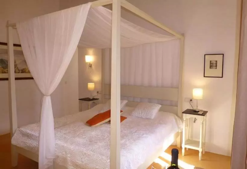 Hotel Finca Raims
