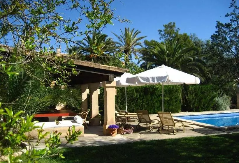 Hotel Finca Raims