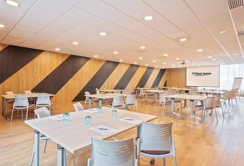 Отель Best Front Maritim