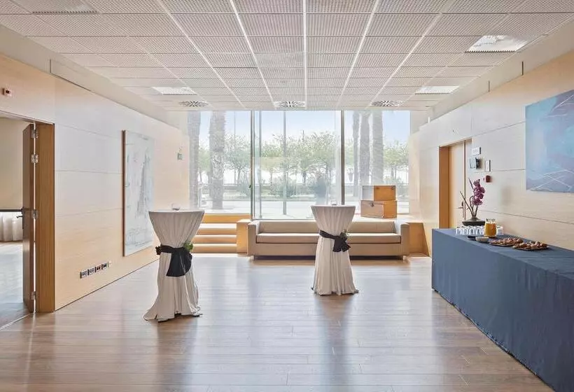 Отель Best Front Maritim