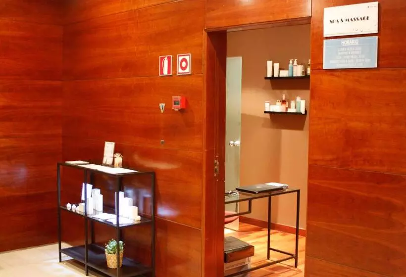 Отель Best Front Maritim