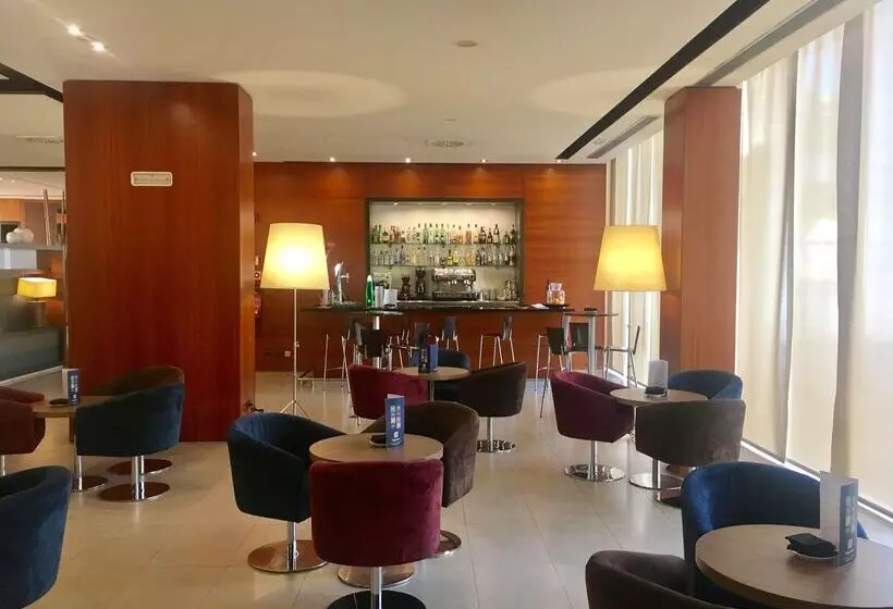 Отель Best Front Maritim