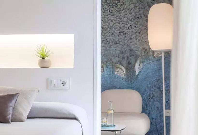 هتل Maciá Granada Five Senses Rooms & Suites