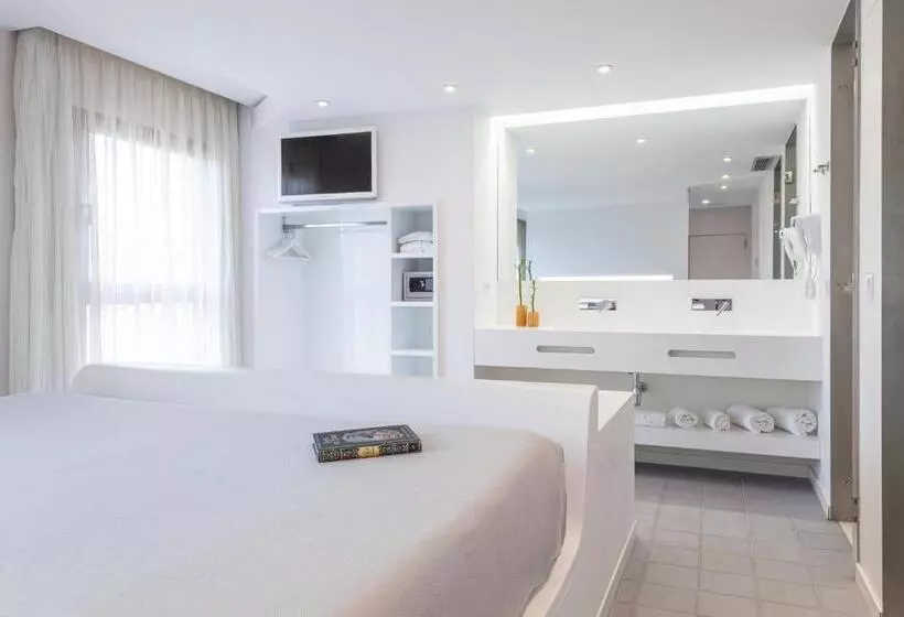 هتل Maciá Granada Five Senses Rooms & Suites