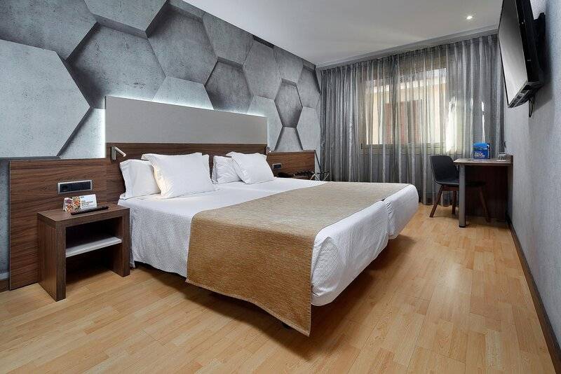 هتل Hcc Montblanc